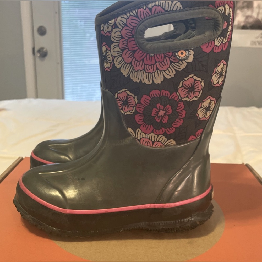 Kids BOGS boots